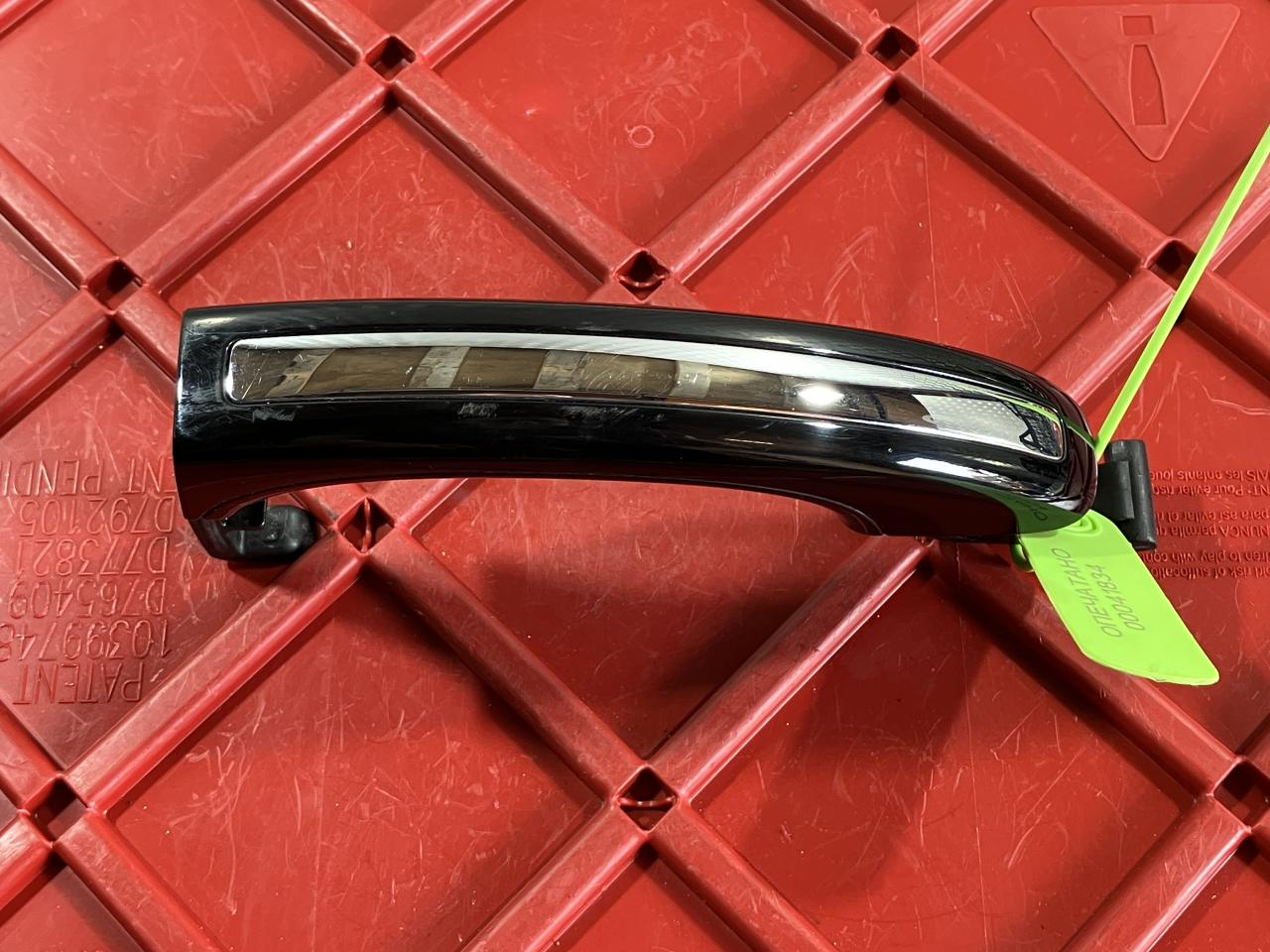 ручка наружная Audi Q7 4L 2008, 4.2 л., BAR, бензин, АКПП, внедорожник 5 дв., 4L0837205BGRU, 4L0837205AGRU, 4L0837205G - фото №1