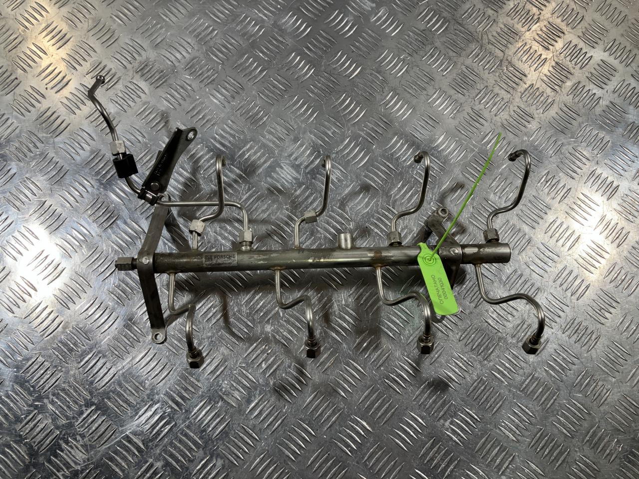 топливная рампа Porsche Cayenne 958 2010, 4.8 л., M 48.02, бензин, АКПП, внедорожник 5 дв., 94811011506 - фото №1