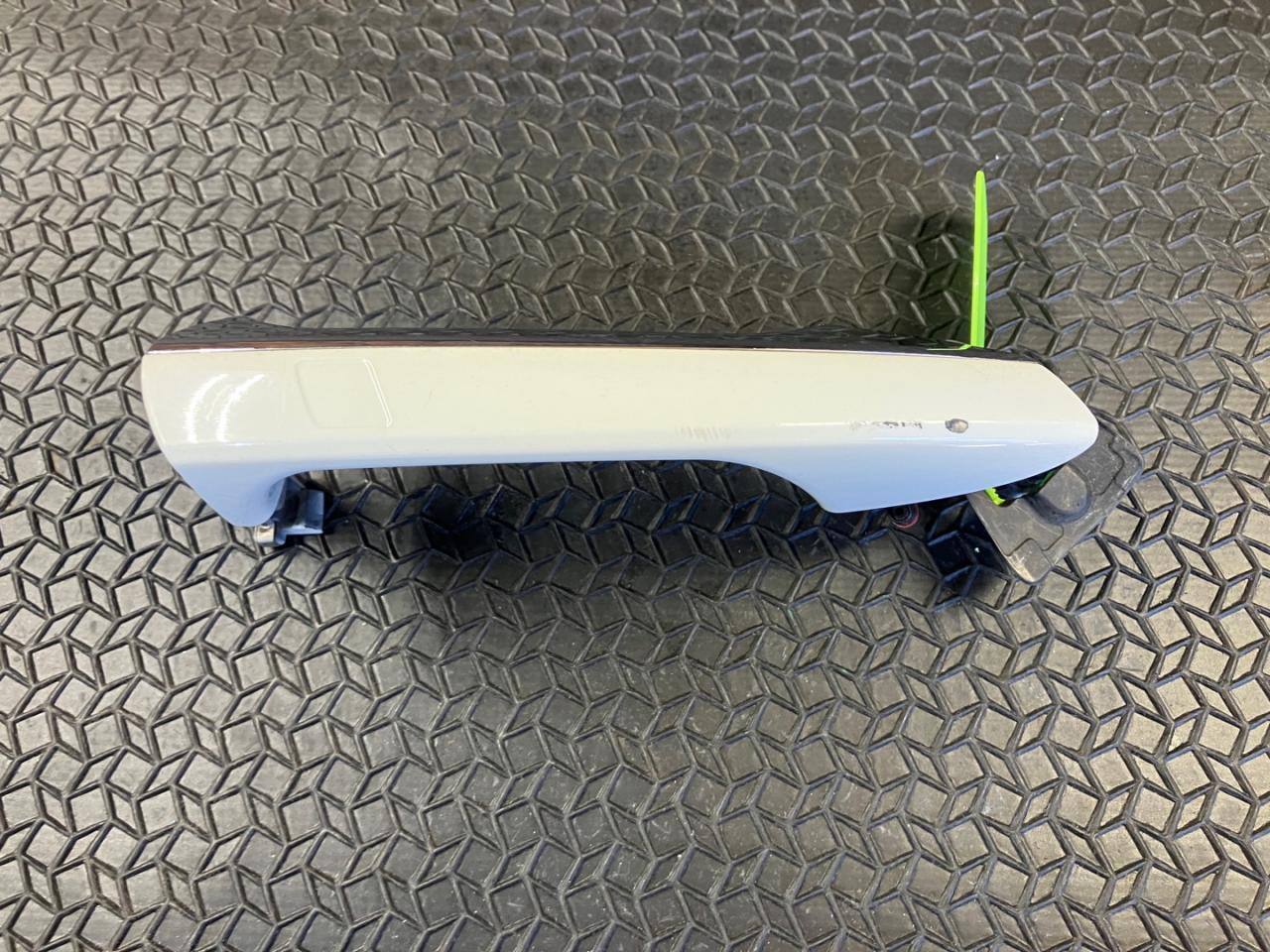 ручка наружная Mercedes-Benz S-Класс W221 2009, 4.7 л., M 278.929, бензин, АКПП, седан, A2217600670 - фото №1