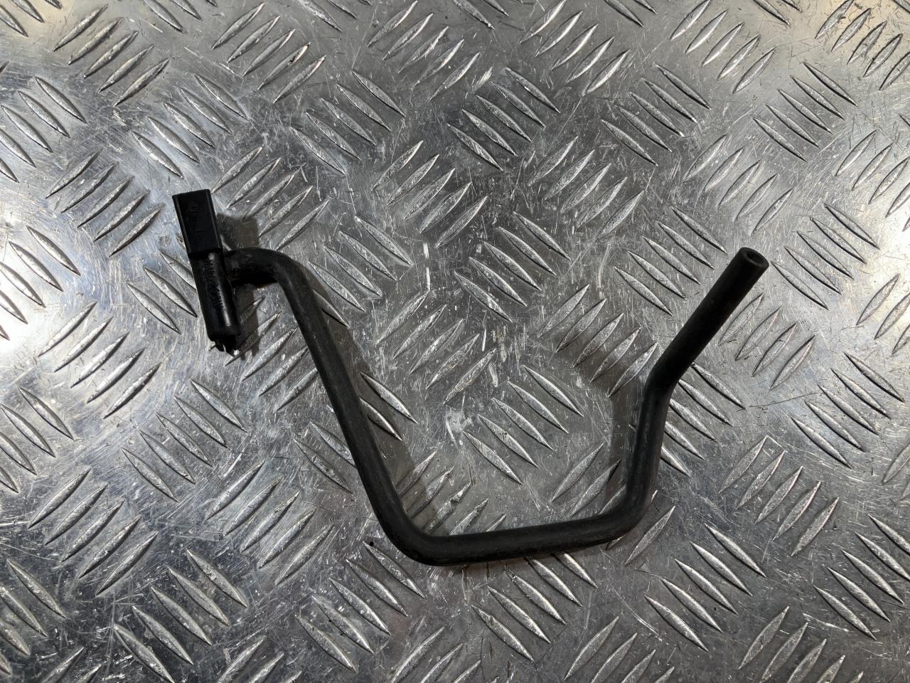 патрубок (трубопровод, шланг) Audi A8 D4/4H 2012, 4.2 л., CDRA, бензин, АКПП, седан, 4H0941717A, 4H0941741A - фото №1