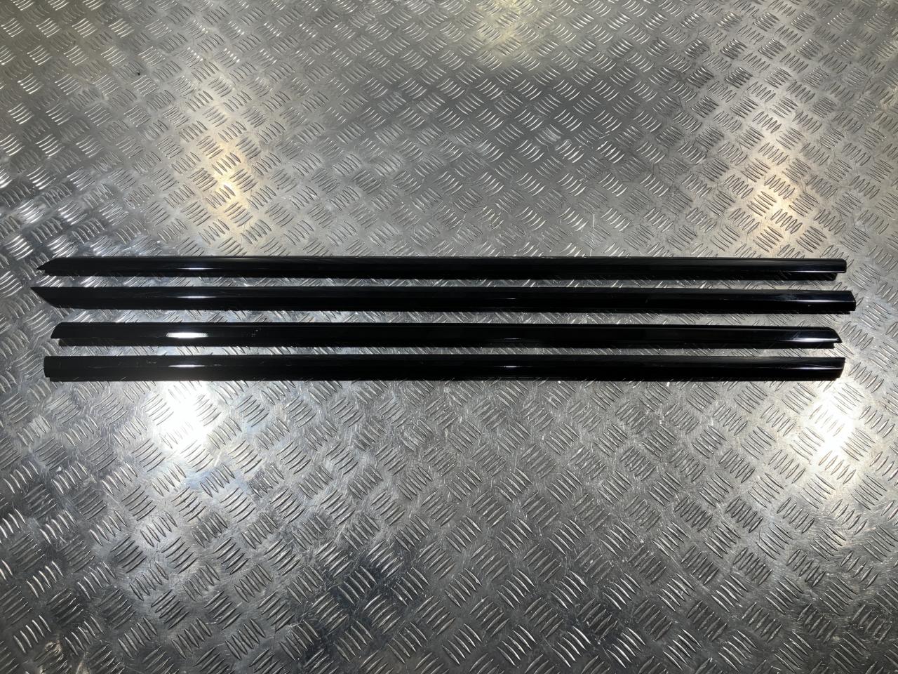 Комплект молдингов Land Rover Range Rover Sport 2 поколение 2015, бензин, внедорожник 5 дв., DK6221452AA, DK62-21453AA - фото №1