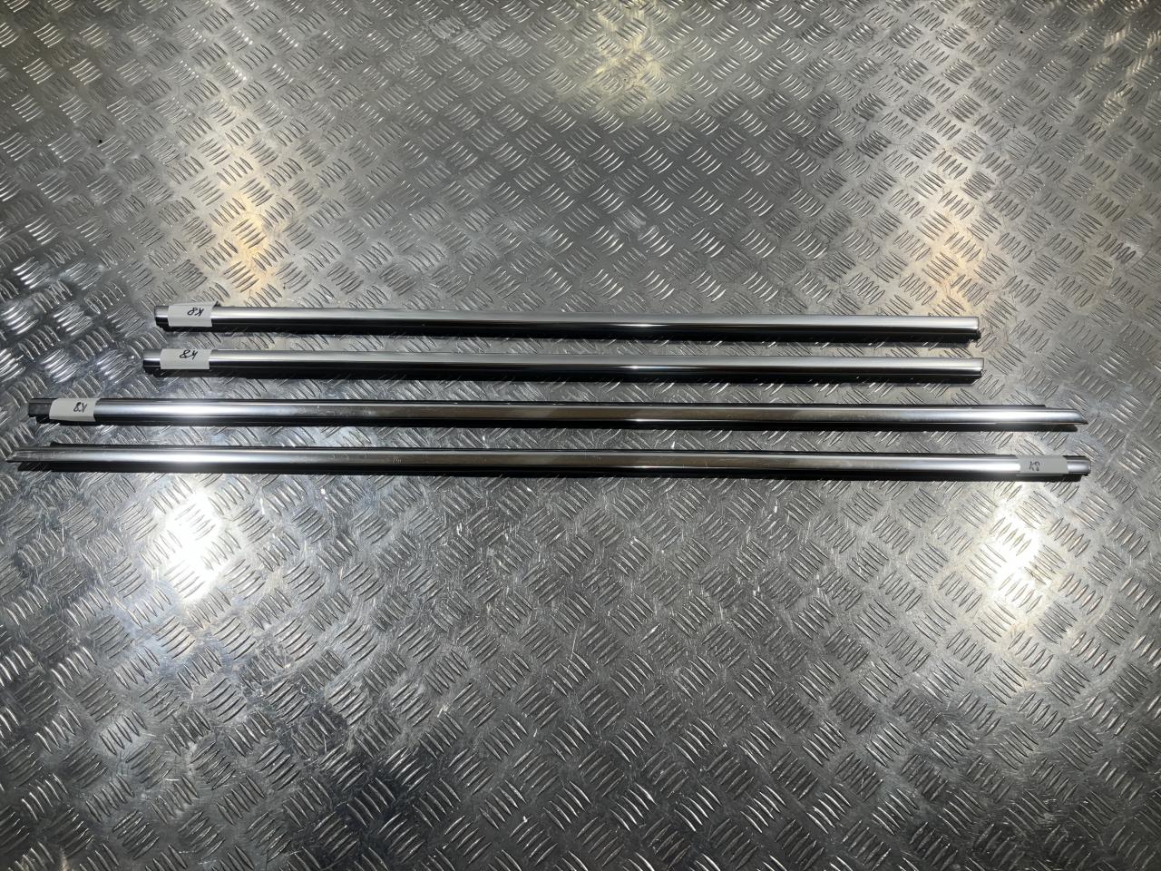 Комплект молдингов Porsche Cayenne 958 2014, 3.0 л., бензин, АКПП, внедорожник 5 дв., 7P0837475D, 7P0837476D, 7P0839476C, 7P0839475C - фото №1