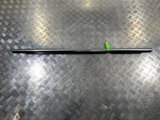 молдинг двери задней правой Mercedes-Benz GL-Класс X164 [рестайлинг] 2012, 4.7 л., M 278.929, бензин, внедорожник 5 дв., A1646907080