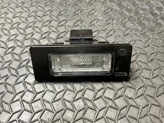 подсветка номера Audi Q5 8R 2010, 3.2 л., CALB, бензин, АКПП, внедорожник 5 дв., 8T0943021, 8T0943021A