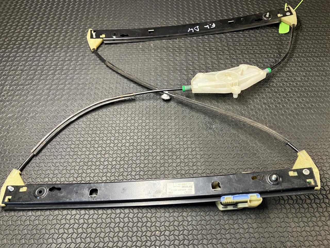 стеклоподъемник передний левый Audi A8 D4/4H 2010, 4.2 л., CDRA, бензин, АКПП, седан, 4H0837461A, 4H0837461B - фото №1