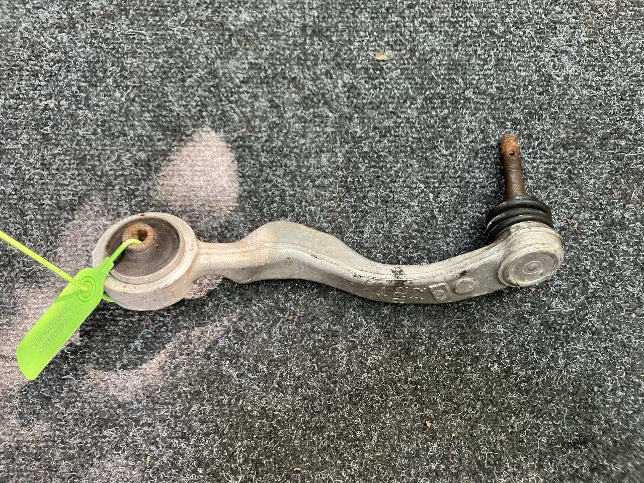 рычаг передний правый Lexus LS 4 поколение 2007, 4.6 л., 1UR-FSE, бензин, АКПП, седан - фото №1