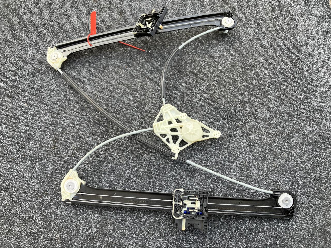 стеклоподъемник задний левый Audi Q7 4M 2016, 3.0 л., CREC, бензин, АКПП, внедорожник 5 дв., 4M0839461A - фото №1