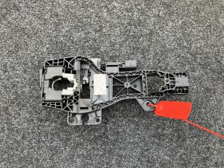 скелет ручки двери передней правой Audi Q7 4L 2008, 4.2 л., BAR, бензин, АКПП, внедорожник 5 дв., 4L0839886H