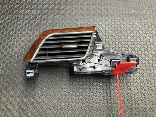 дефлектор обдува салона Audi A8 D4/4H 2012, 4.2 л., CDRA, бензин, АКПП, седан, 4H1820901A