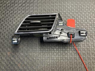 дефлектор обдува салона Audi A8 D4/4H 2012, 4.2 л., CDRA, бензин, АКПП, седан, 4H1820901A