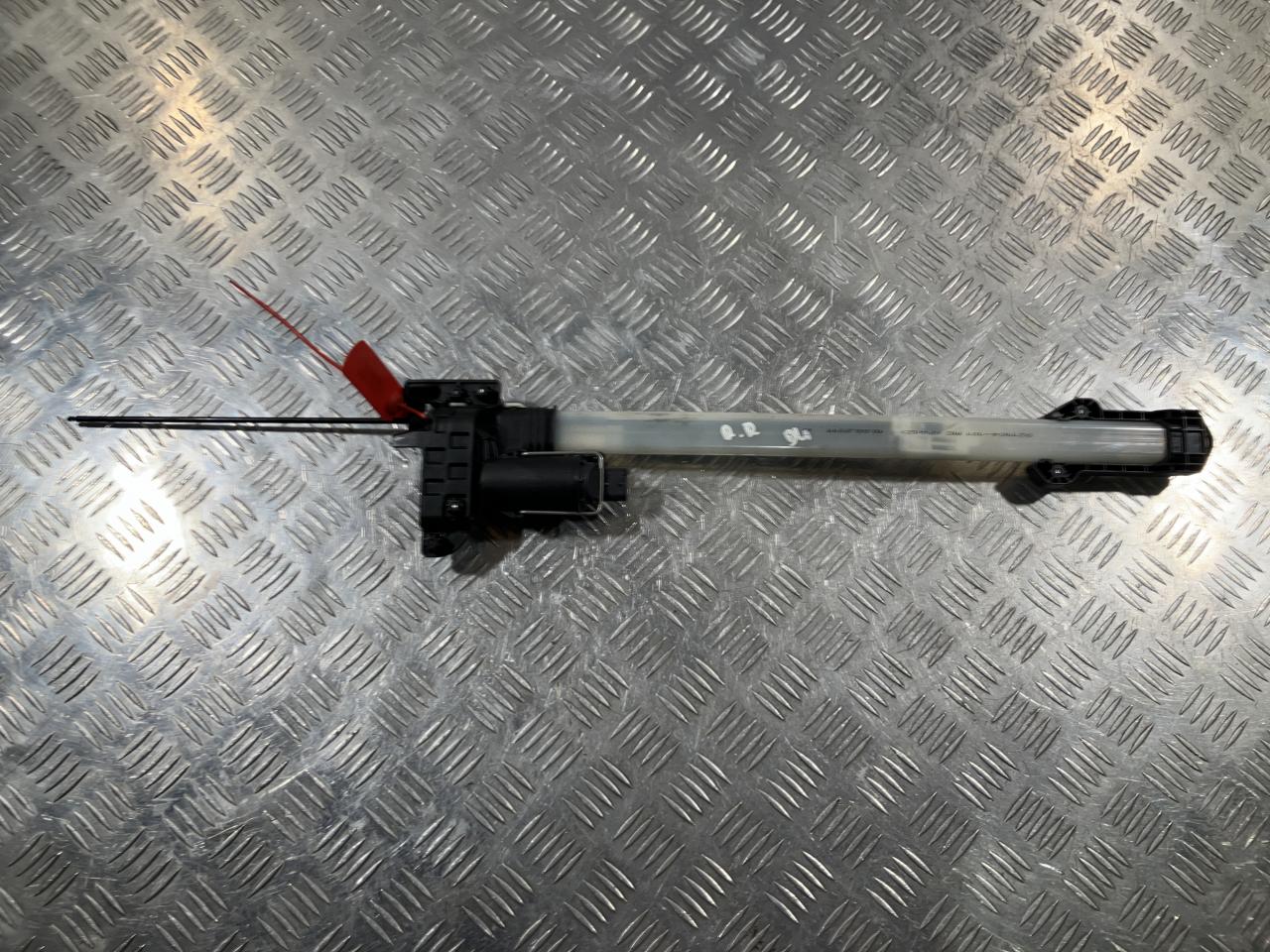 шторка солнцезащитная двери Audi A8 D4/4H 2011, 4.2 л., CDRA, бензин, АКПП, седан, 4H0861964 - фото №1