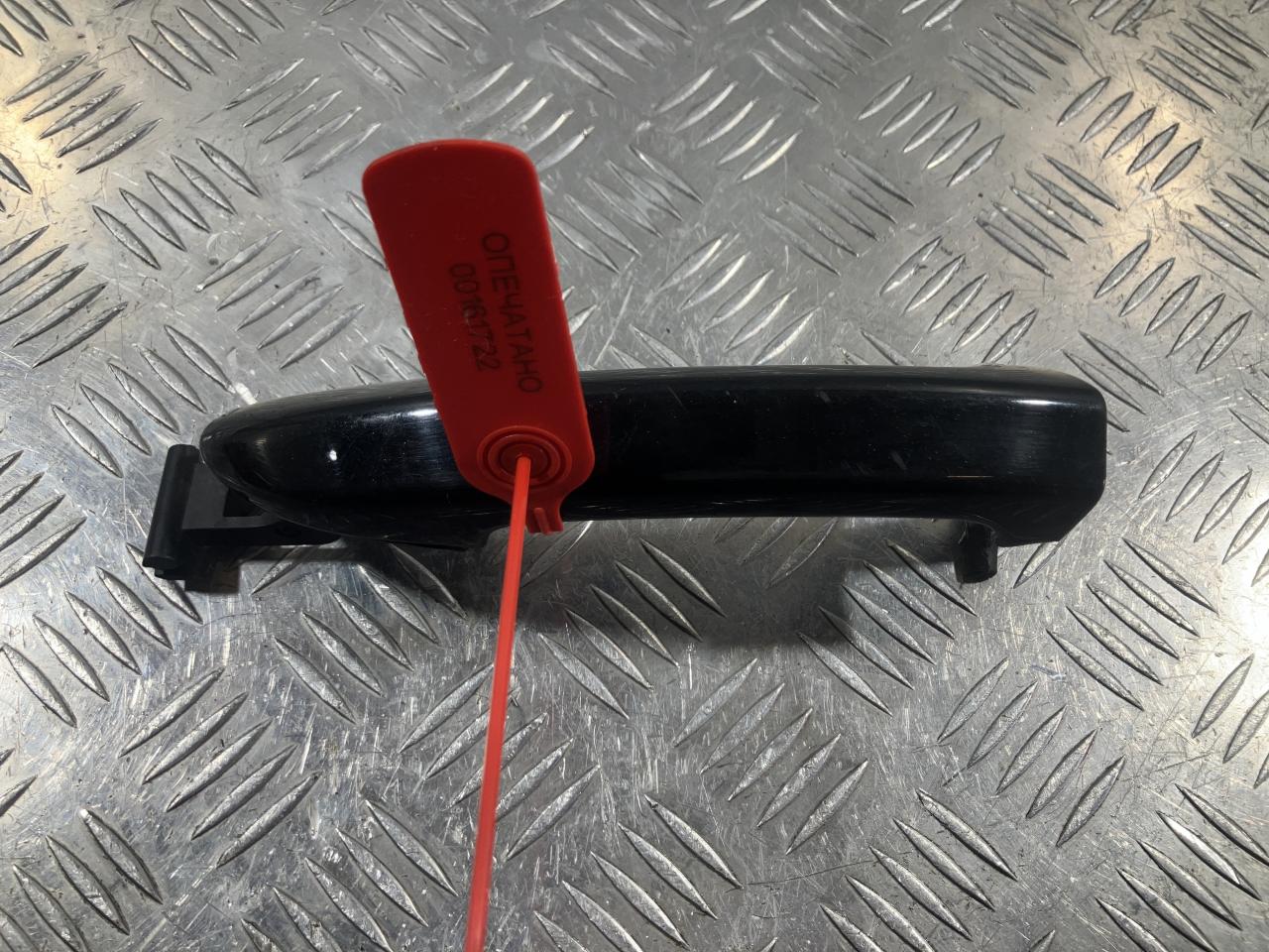 ручка наружная задняя левая Volkswagen Passat CC 1 поколение 2012, 2.0 л., CCZB, бензин, АКПП, купе, 3C0837205 - фото №1