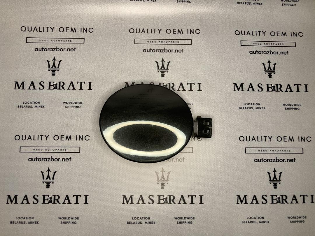 лючок топливного бака Maserati Quattroporte 5 поколение 2005, 4.2 л., бензин, АКПП, черный, седан, 67071500 - фото №1