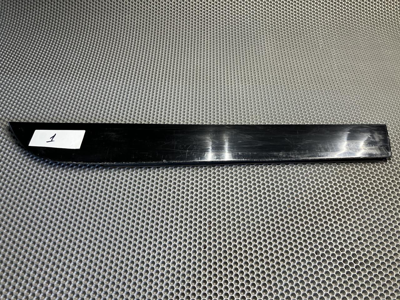 молдинг двери задней правой Audi A6 4F/C6 2007, 3.2 л., BKH, бензин, АКПП, седан, 4F0853970LGRU, 4F0853970BGRU, 4F0853970GGRU, 4F0853970HGRU, 4F0853970B - фото №1