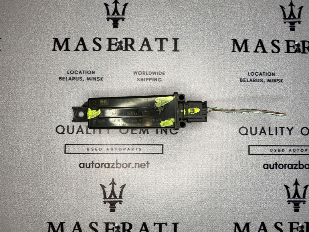 Приемная антенна RDC Maserati Quattroporte 5 поколение 2005, 4.2 л., бензин, АКПП, черный, седан, 191443, 002BE00001, 224562 - фото №1