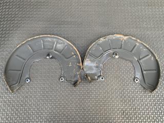 защитный кожух тормозного механизма Volkswagen Passat (USA) 1 поколение 2012, 2.5 л., CBTA, бензин, АКПП, седан, 1K0615312F, 1K0615311F