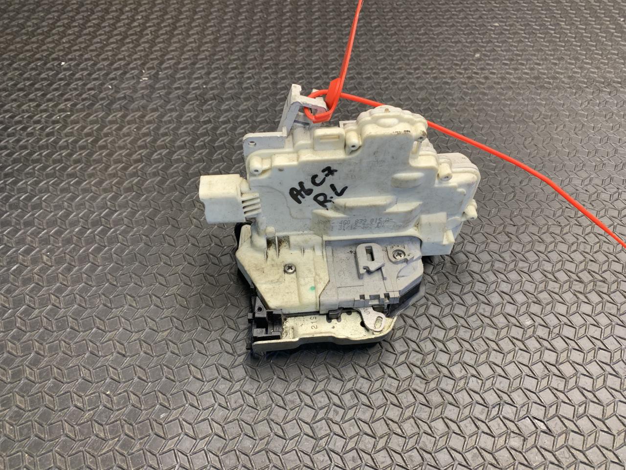 замок двери задней левой Audi A6 4G/C7 2012, 3.0 л., CTUA, бензин, АКПП, седан, 4G0839015A - фото №1