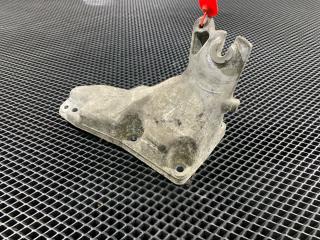 кронштейн двигателя Mercedes-Benz S-Класс W221 2008, 5.5 л., M 273.961, бензин, АКПП, седан, A2732231104