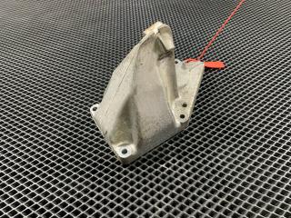 кронштейн двигателя Mercedes-Benz S-Класс W221 2009, 5.5 л., M 273.961, бензин, седан, A2732230504