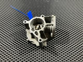 насос вакуумный Volkswagen Passat (USA) 1 поколение 2013, 1.8 л., CPRA, бензин, АКПП, седан, 06K145100J