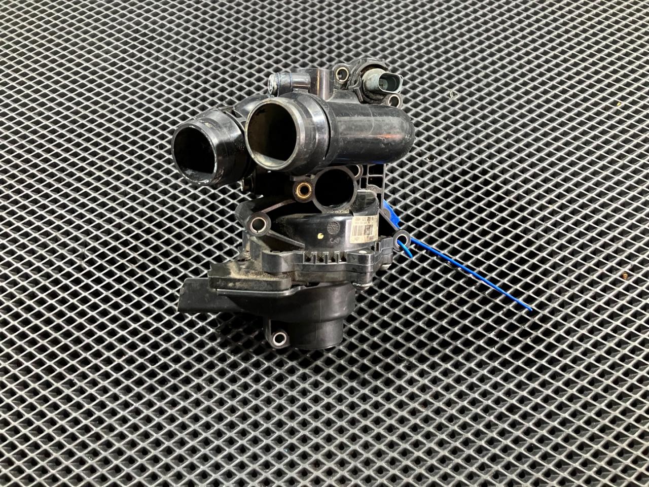 помпа Volkswagen Passat CC 1 поколение 2012, 2.0 л., CCZB, бензин, АКПП, купе, 06H121026DD, 06H121026DR, 06H121026AF, 06H121026BA, 06H121026CF, 06H121026CQ, 06H121026R, 06H121026AB, 06H121026AB - фото №1