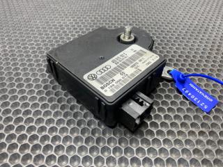 блок управления аккумулятором Audi A8 D3 [2-й рестайлинг] 2008, 4.2 л., BVJ, бензин, АКПП, седан, 4E0915181C, 0199000015