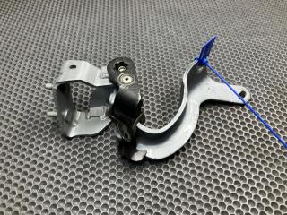 петля крышки багажника Audi Q7 4L 2008, 4.2 л., BAR, бензин, внедорожник 5 дв., 4L0827300B