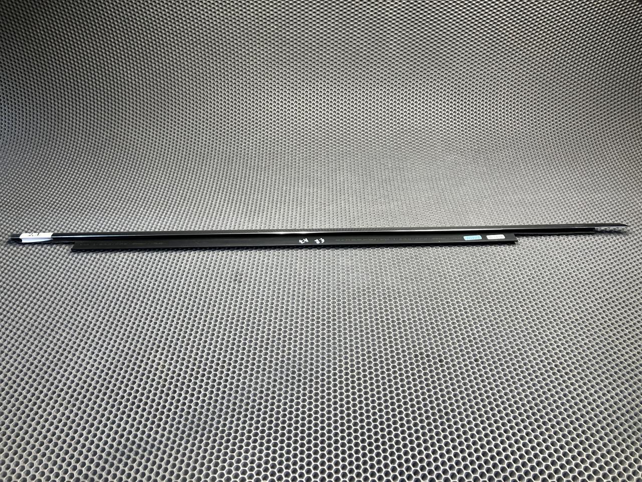 молдинг двери передней правой Audi A7 4G 2012, 3.0 л., CGWB, бензин, хетчбэк 5 дв., 4G8853284B - фото №1