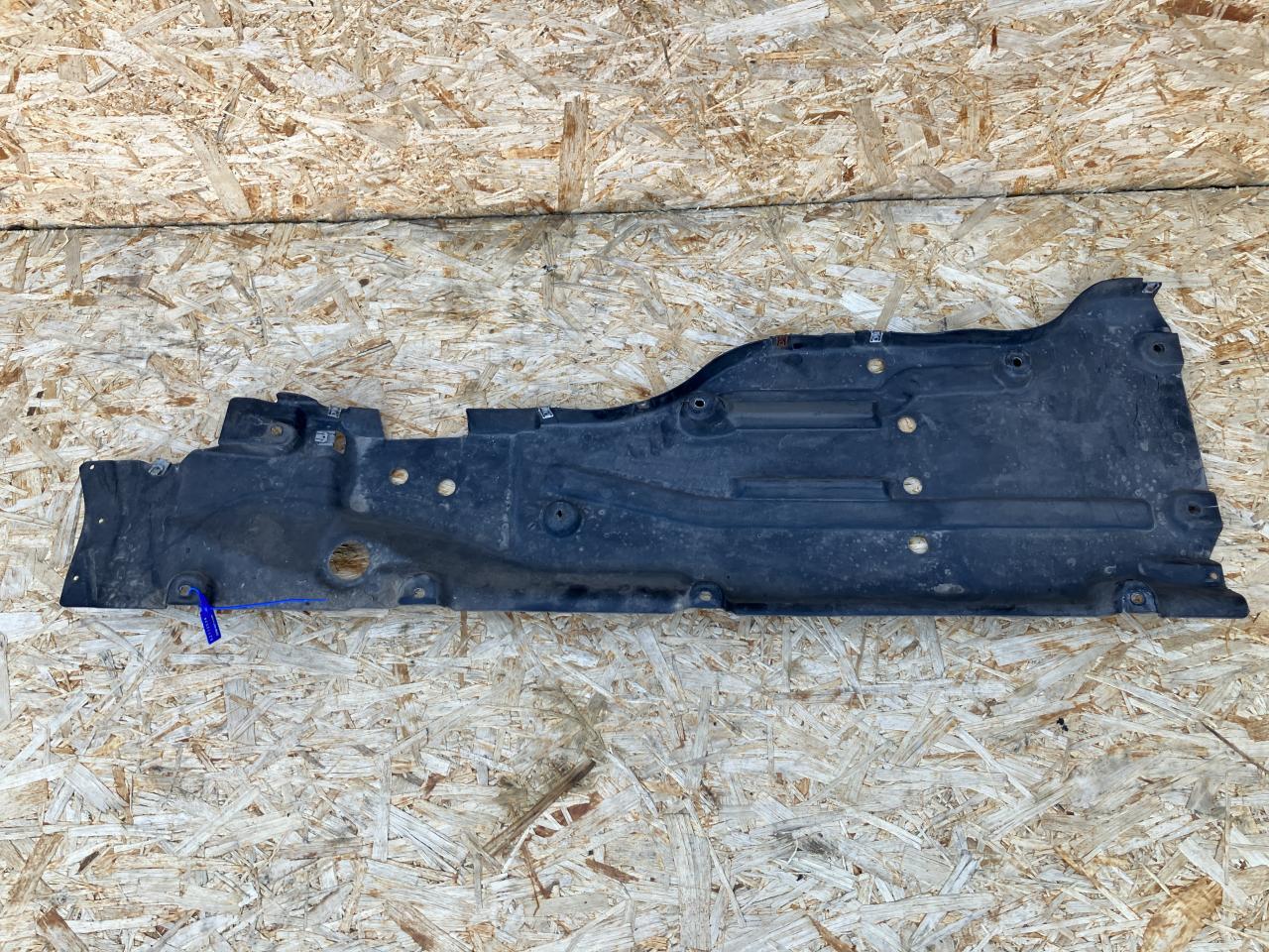 защита днища Mercedes-Benz GL-Класс X166 2013, 4.7 л., M 278.928, бензин, АКПП, внедорожник 5 дв., A1666809007 - фото №1