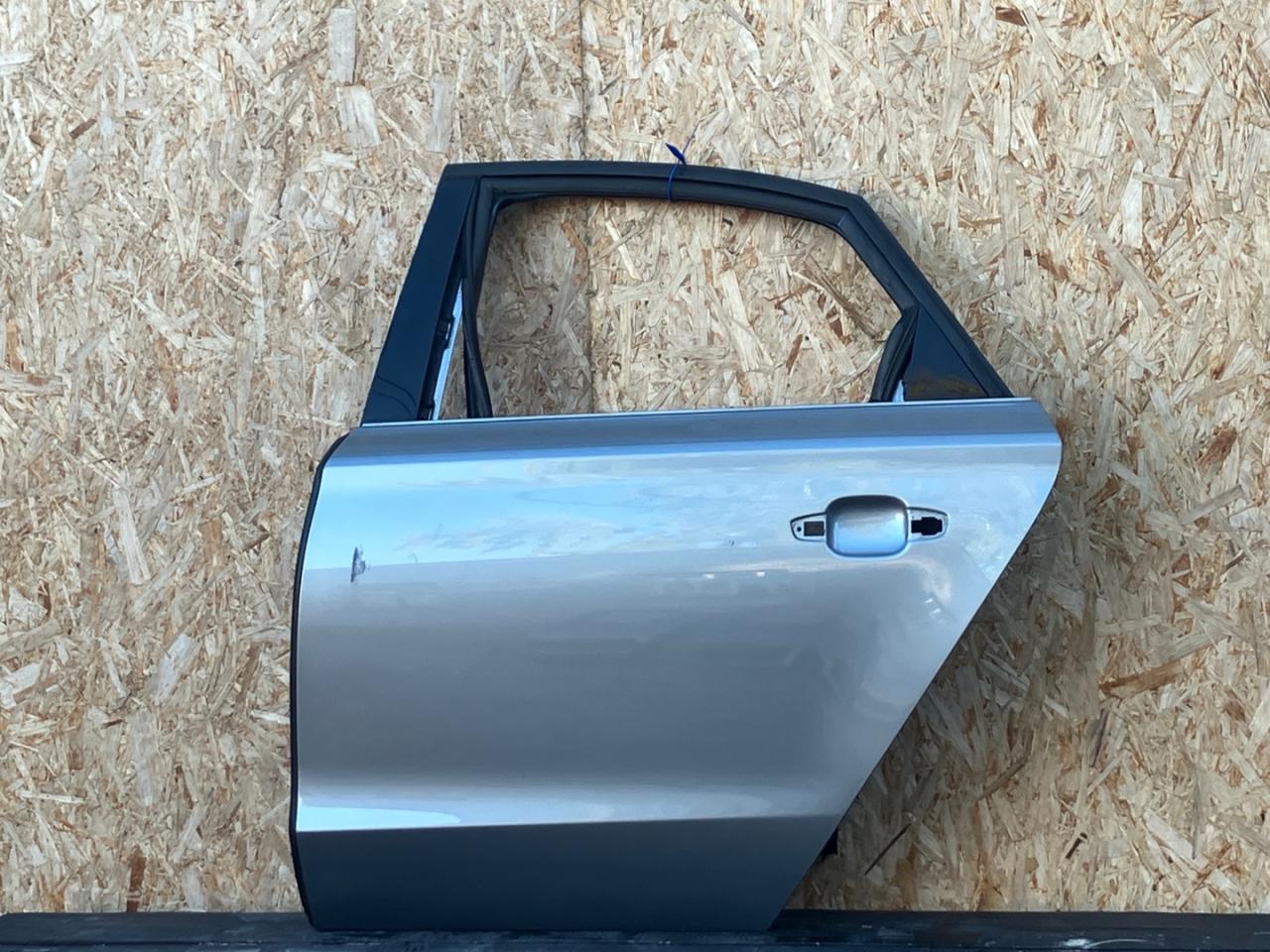 дверь задняя левая Audi A8 D4/4H 2012, 4.2 л., CDRA, бензин, АКПП, седан, 4H0833311 - фото №1