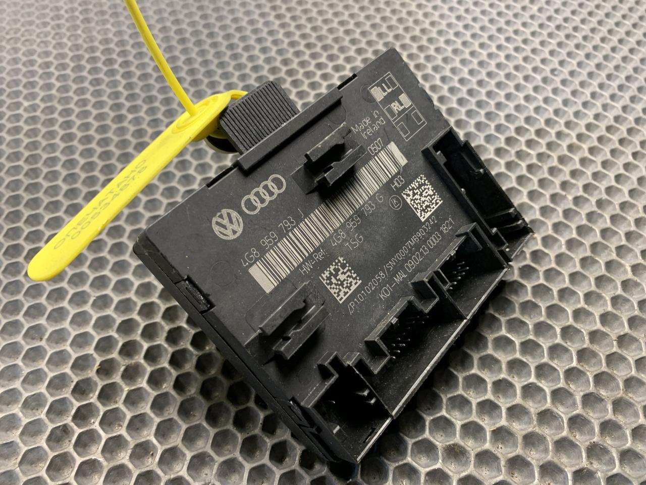 модуль управления двери Audi A7 4G 2013, 3.0 л., CGWA, бензин, АКПП, седан, 4G8959793J - фото №1