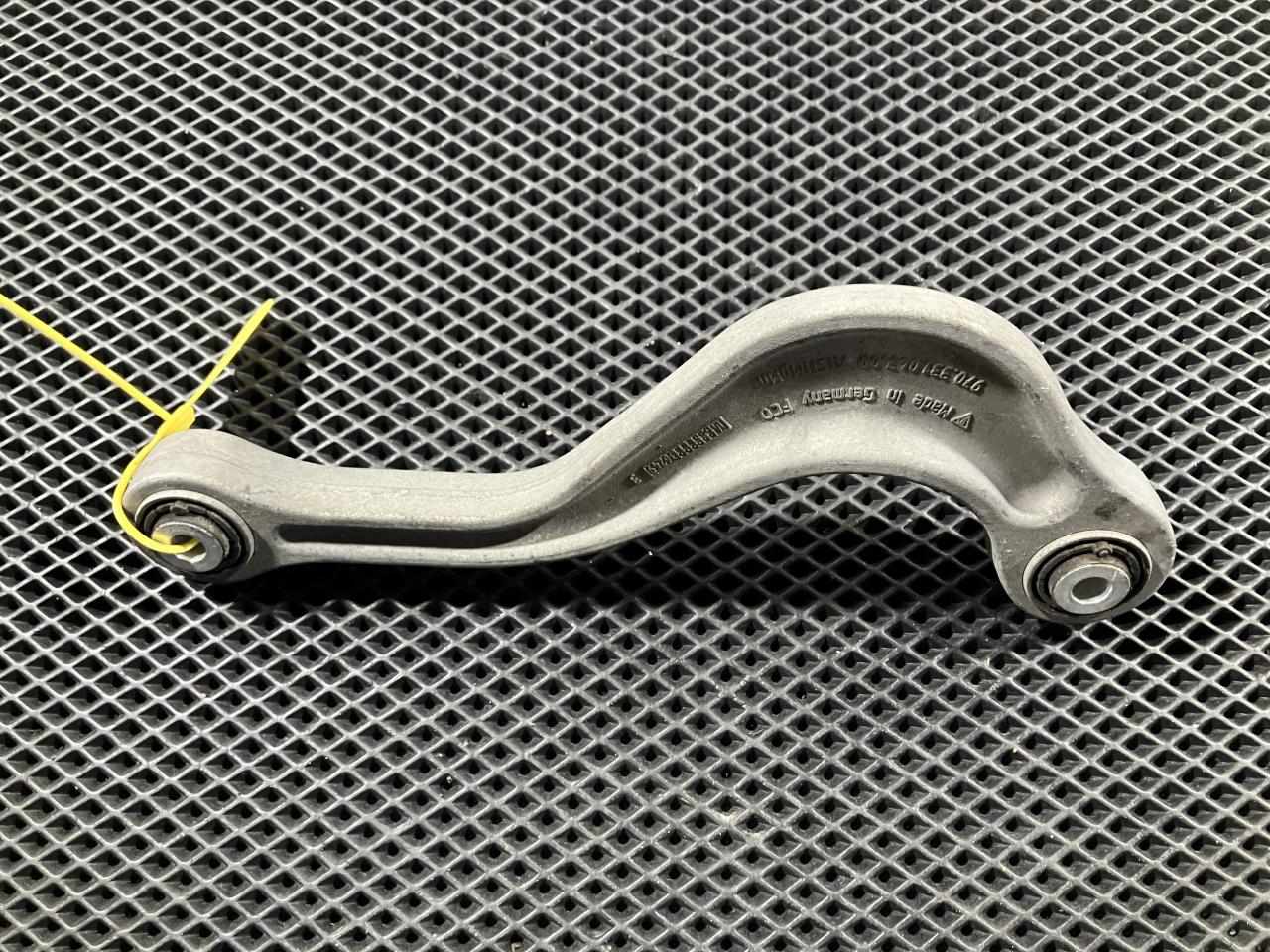 рычаг задний Porsche Panamera 970 2012, 4.8 л., M 48.20, бензин, АКПП, хетчбэк 5 дв., 97033104700 - фото №1