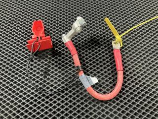 плюсовой провод аккумулятора Jaguar XE 1 поколение 2016, 5.0 л., 508PN, бензин, АКПП, седан, HX7314300NA