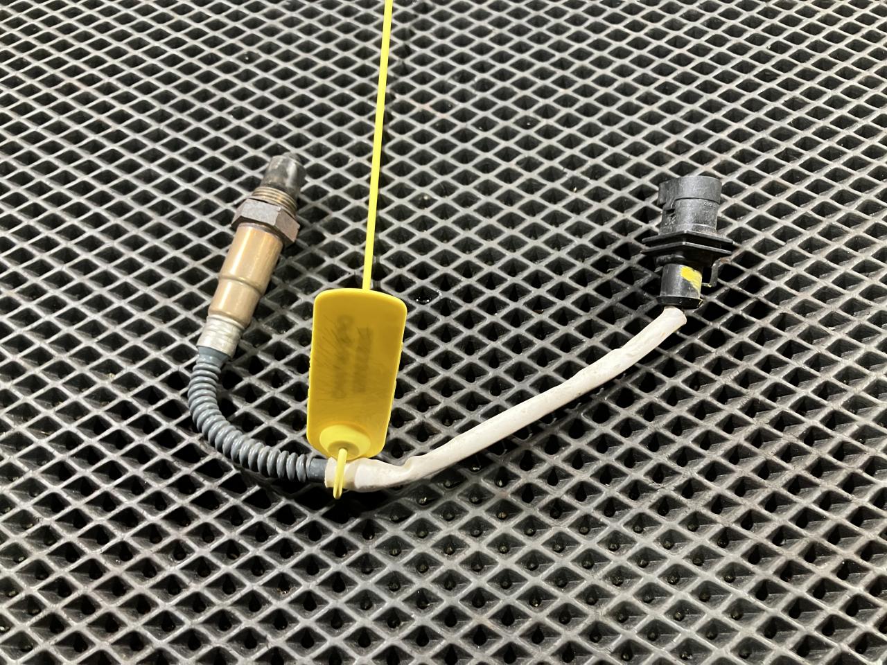 лямбда-зонд Land Rover Range Rover Sport 2 поколение 2014, 5.0 л., 508PS, бензин, АКПП, внедорожник 5 дв., CPLA9F472CC, 0258027049, LR035750 - фото №1