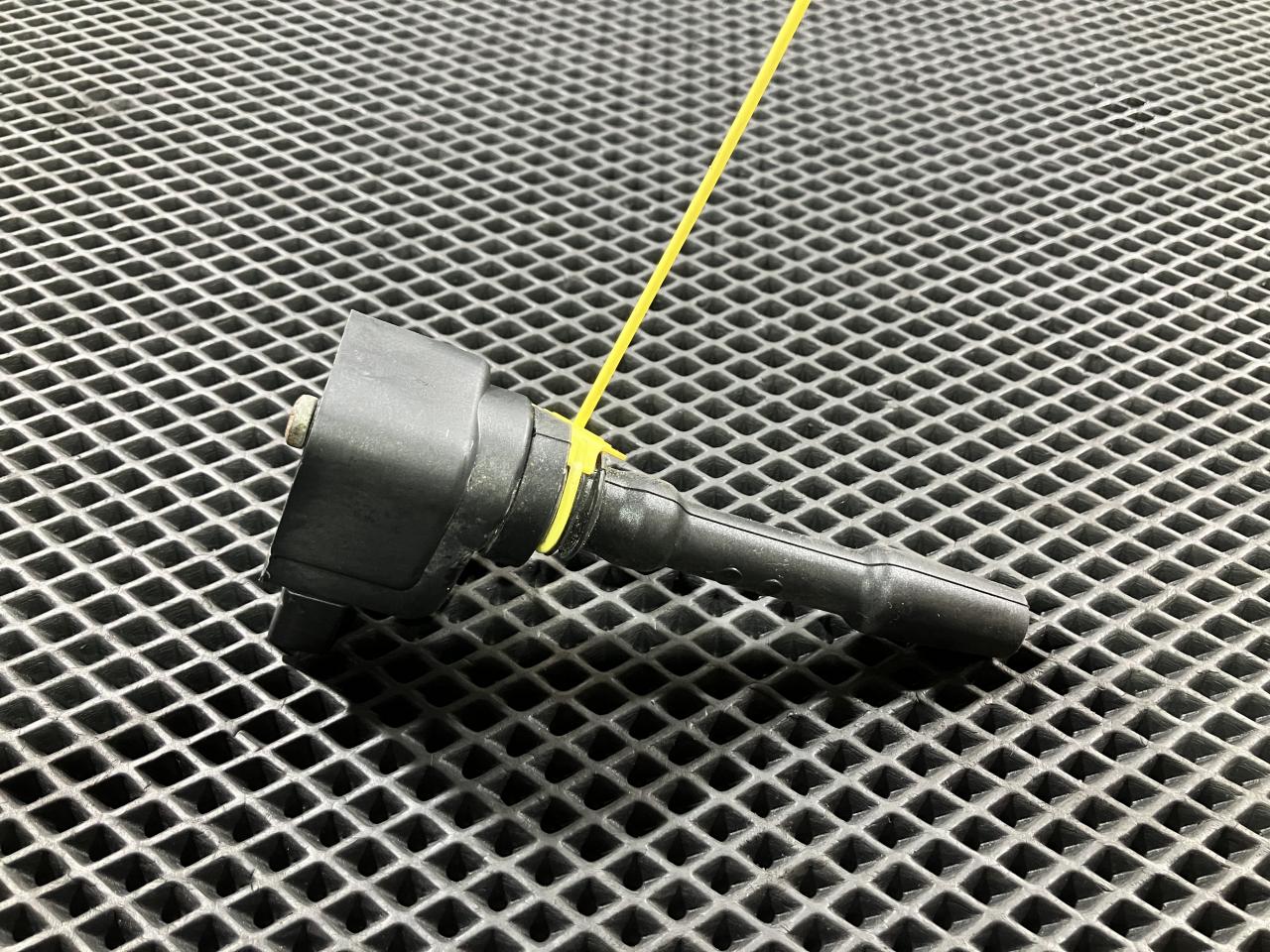 катушка зажигания Porsche Macan 1 поколение 2014, 3.6 л., MCT.LA, бензин, АКПП, внедорожник 5 дв., 94660210400 - фото №1