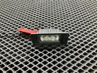 подсветка номера Audi Q7 4M 2017, 3.0 л., CJWE, бензин, АКПП, внедорожник 5 дв., 4G0943021