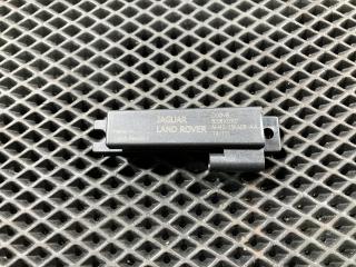 Антенна системы комфортного доступа Land Rover Range Rover 4 поколение 2014, 5.0 л., 508PS, бензин, АКПП, внедорожник 5 дв., LR012709, AH4215K603AA, C2D5083