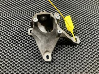 кронштейн КПП Audi A8 D4/4H 2012, 4.2 л., CDRA, бензин, седан, 4H0399113E