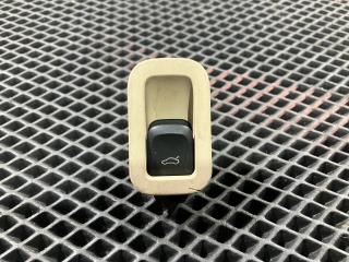 кнопка открытия багажника Audi A7 4G 2010, 3.0 л., CGWB, бензин, АКПП, хетчбэк 5 дв., 4H0959831A