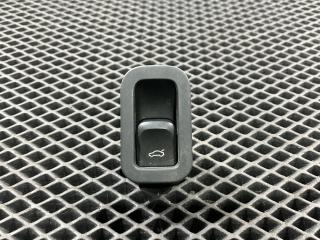 кнопка открытия багажника Audi A7 4G 2010, 3.0 л., CGWB, бензин, АКПП, хетчбэк 5 дв., 4H0959831A