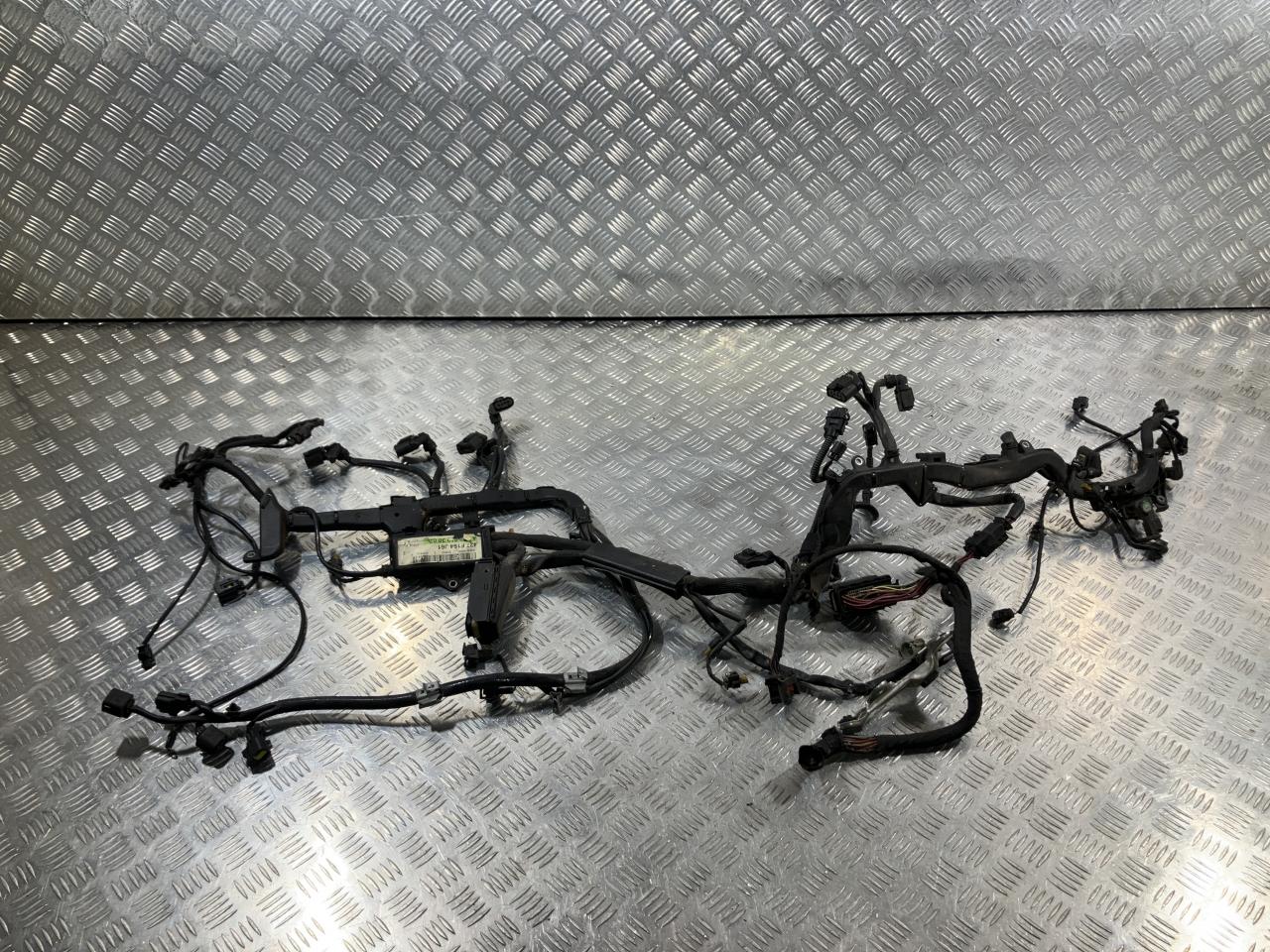 проводка двигателя Mercedes-Benz GL-Класс X164 2007, 4.7 л., M 273.923, бензин, АКПП, внедорожник 5 дв., A2730103002 - фото №1