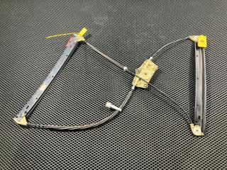 стеклоподъемник передний правый Audi A6 4F/C6 [рестайлинг] 2009, 4.2 л., BVJ, бензин, АКПП, седан, 4F0837462A, 4F0837462C, 4F0837462D