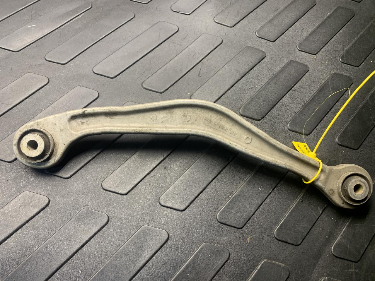 рычаг задний левый Mercedes-Benz S-Класс W221 2008, 5.5 л., M 273.961, бензин, седан, A2213520005, 2213520005 - фото №1