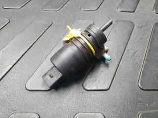 насос (моторчик) омывателя стекла Audi A6 4F/C6 2006, 3.2 л., BKH, бензин, АКПП, седан, 1T0955651A