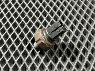 датчик давления масла Infiniti FX35 1 поколение 2006, 3.5 л., VQ35DE, бензин, АКПП, внедорожник 5 дв., 1524143U00