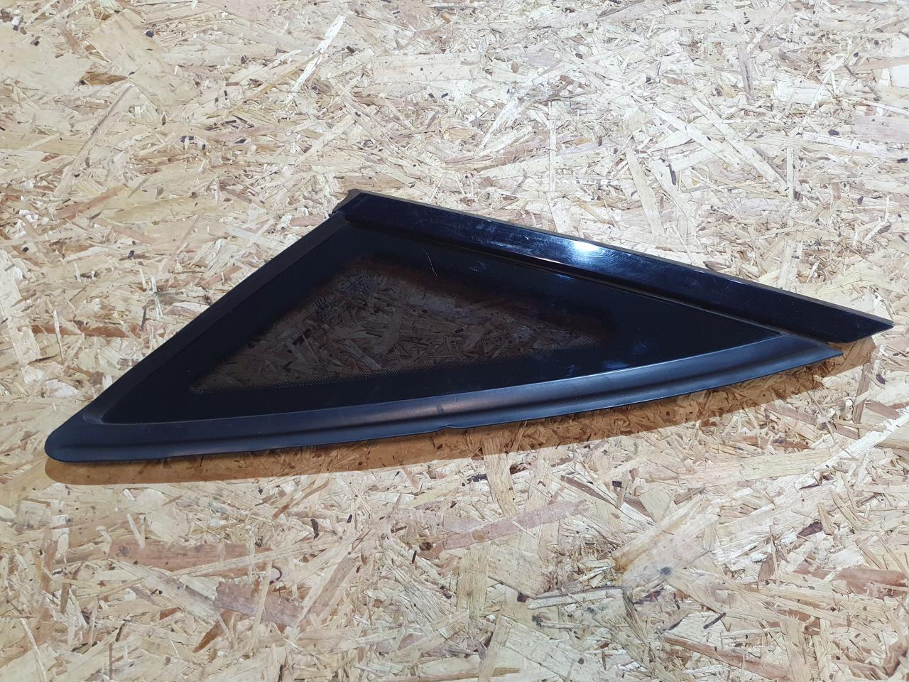 стекло кузовное боковое левое Audi A8 D4/4H 2010, 4.2 л., CDRA, бензин, АКПП, седан, 4H0845299NVB, 4H4845299NVB - фото №1