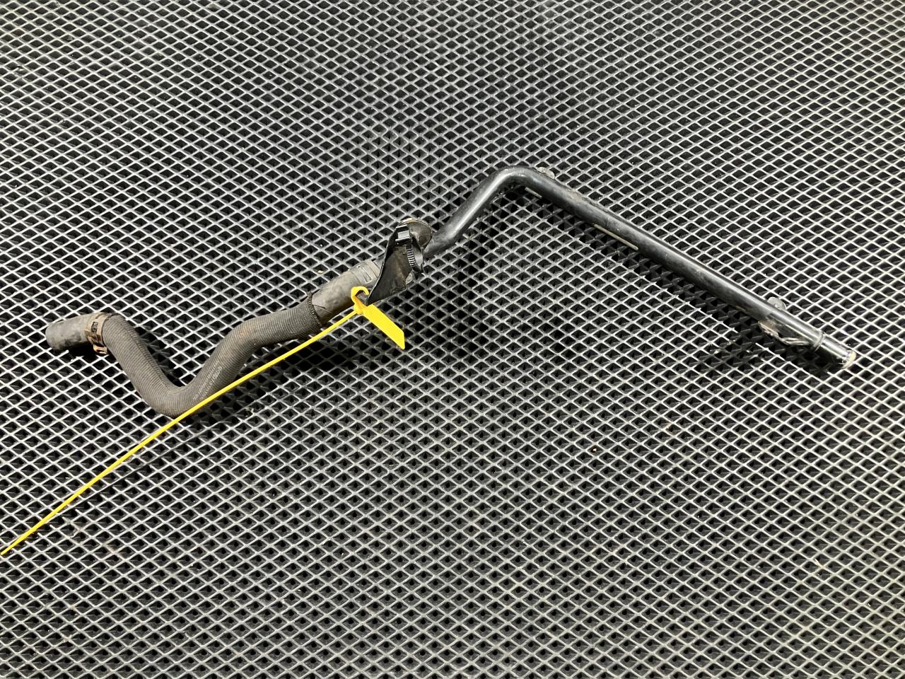 трубка охлаждающей жидкости Audi Q7 4L 2008, 4.2 л., BAR, бензин, внедорожник 5 дв., 7L6121070BE, 7L6121109N - фото №1