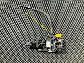 скелет ручки двери передней правой Audi Q7 4L 2008, 4.2 л., BAR, бензин, АКПП, внедорожник 5 дв., 4L0839886H, 4L0839886, 4L0839886A, 4L0839886H, 4L0839886F, 4L0839886J