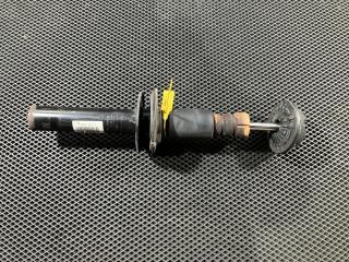 амортизатор передний Audi Q5 8R 2009, 3.2 л., CALB, бензин, АКПП, внедорожник 5 дв., 8R0413031F, 8R0031F