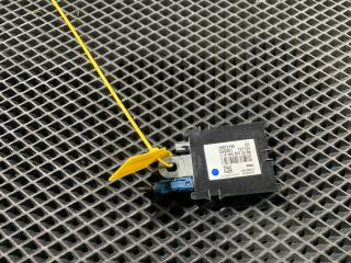 усилитель антенны Mercedes-Benz GL-Класс X164 [рестайлинг] 2010, 4.7 л., M 273.923, бензин, внедорожник 5 дв., A1648702489